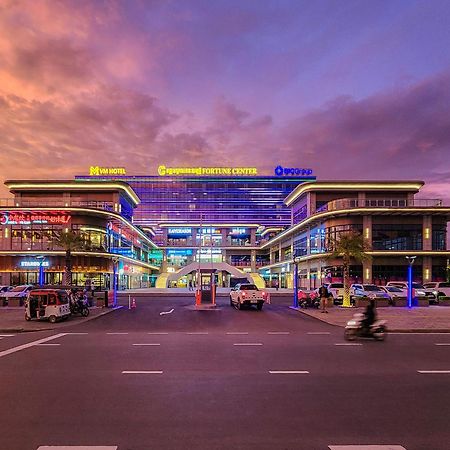 Vm Hotel Phnom Pen Exterior foto