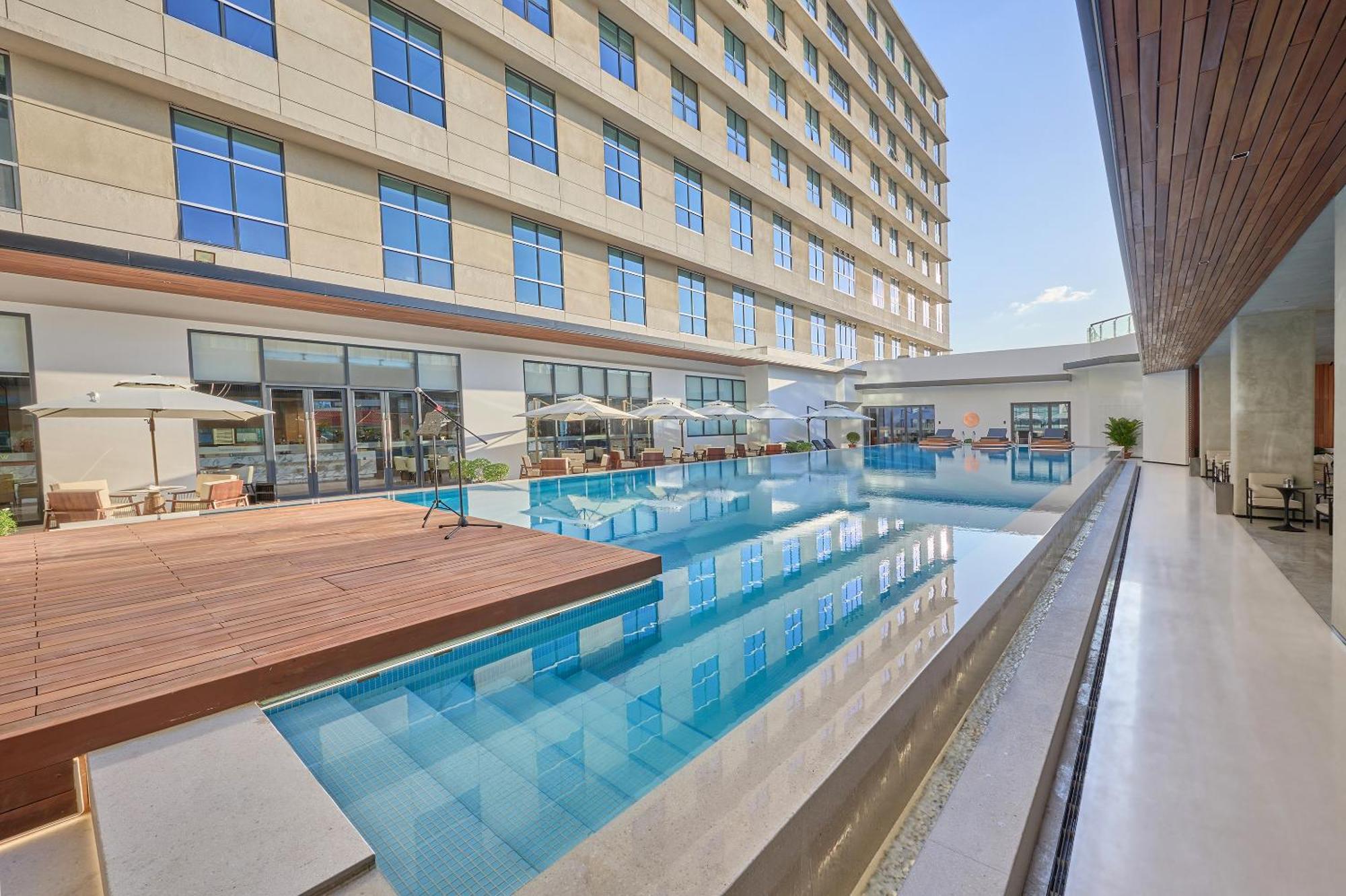 Vm Hotel Phnom Pen Exterior foto